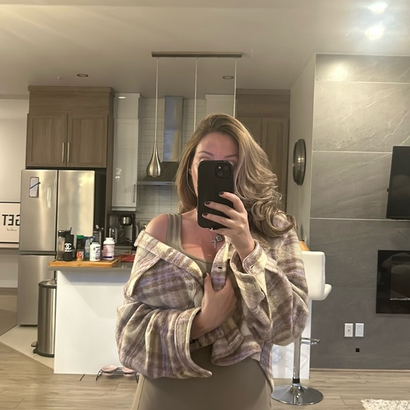 Zara Plaid Cropped Shacket - Picture 1 of 6